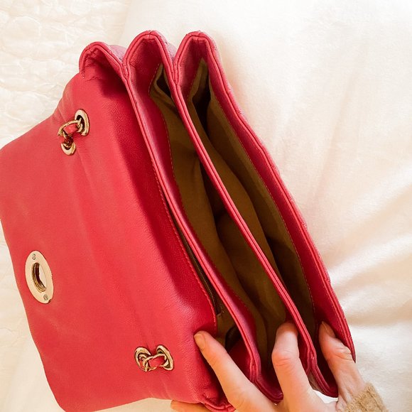 Pink Purse - Picture 5 of 6